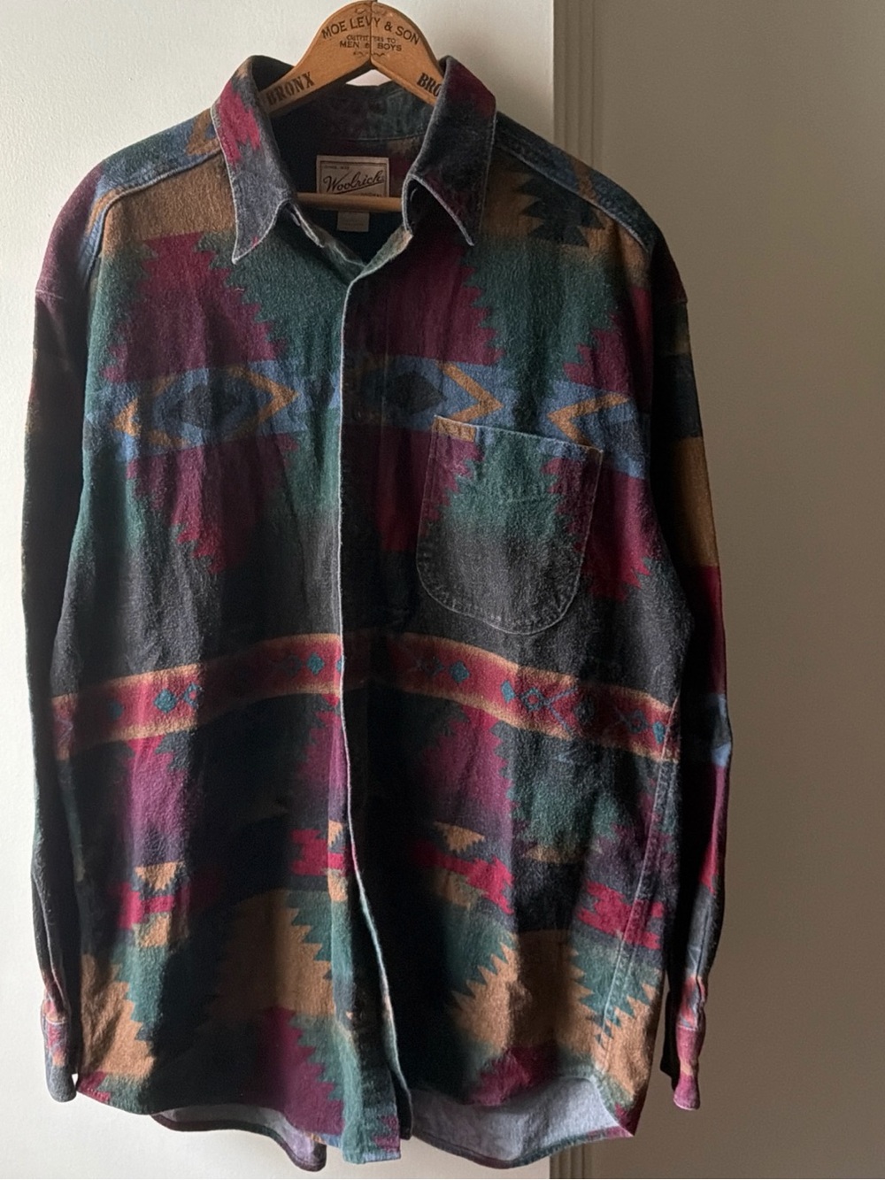 Vintage Woolrich Shirt Mens’s Large Aztec Southwestern Button Up Made USA 90s
